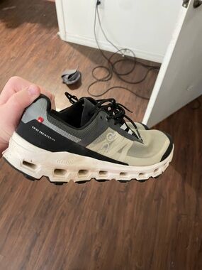 On Running Men's Cloudace Black and Cream Athletic Shoe